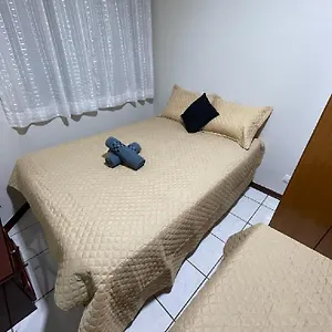  Quarto em Acomodações Particulares Lindo Proximo Ao Metro !